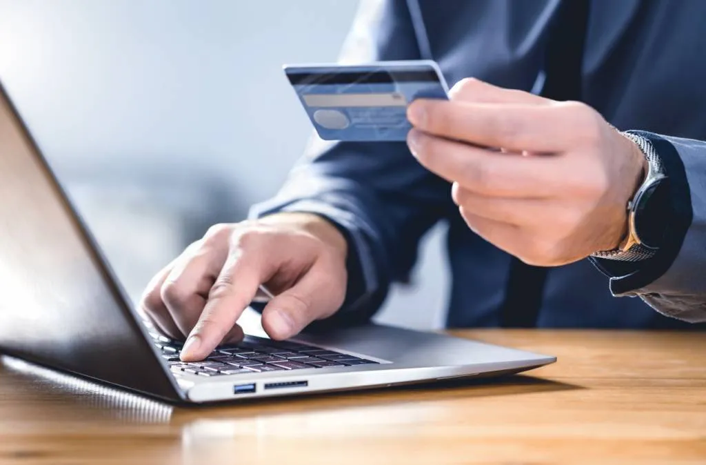 lutter contre fraude coordonnées bancaires